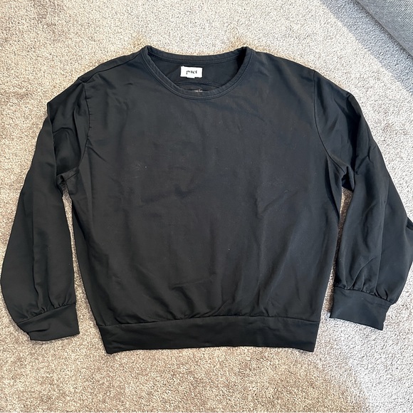 Cozy travel sweater by Pact, nearly new - Picture 2 of 5